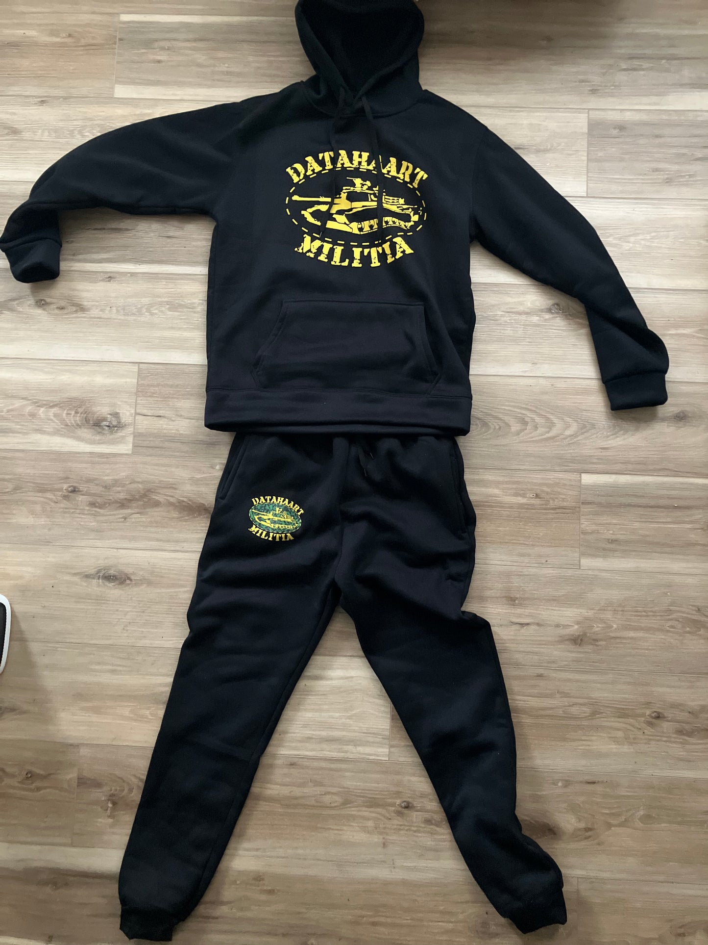 Datahaart militia hoodie